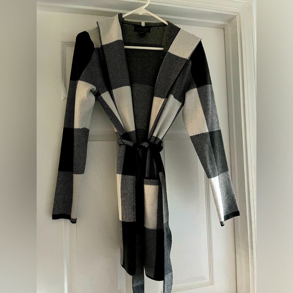 Rachel Zoe Hooded Jacket size small. Like new. Black and white.
